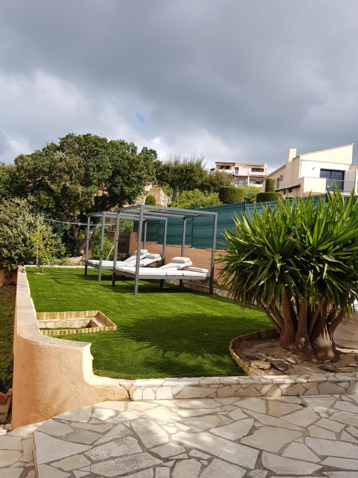 Villa Mit Grossartigem Panoramablick Auf Das Meer Und Direkt Am Pool 라크루아발메르 외부 사진