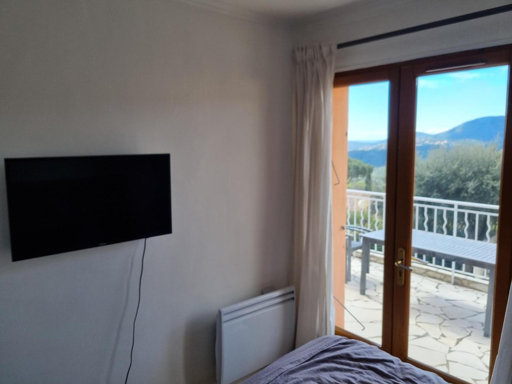 Villa Mit Grossartigem Panoramablick Auf Das Meer Und Direkt Am Pool 라크루아발메르 외부 사진